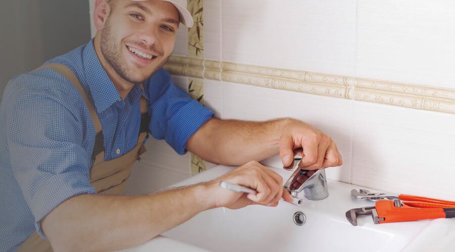 Professional clogged drains services in Falkner, MS